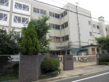 世田谷区立弦巻中学校の画像1