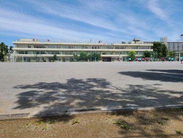板橋区立高島第三中学校の画像1