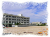 林小学校