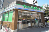 ファミリーマート四ツ橋南堀江店