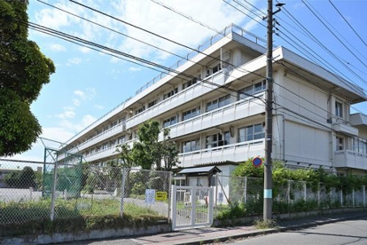 府中市立小柳小学校の画像1