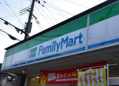 ファミリーマート 浜松上島五丁目店の画像1