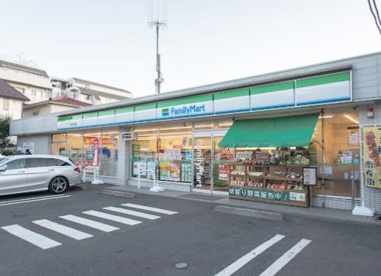 ファミリーマート 世田谷玉堤店の画像1