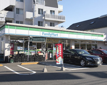 ファミリーマート まるいし希望丘店の画像1