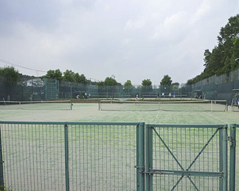 祖師谷公園テニスコートの画像1