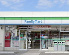 ファミリーマート 世田谷成城通り店