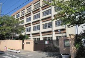 尼崎市立七松小学校　の画像1