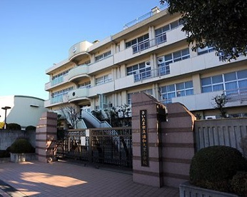 さいたま市立浦和大里小学校の画像1