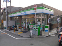 ファミリーマート 小浦下新庄駅前店