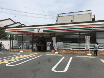 セブンイレブン 京都山科小山店の画像1