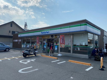 ファミリーマート 山科大塚店の画像1