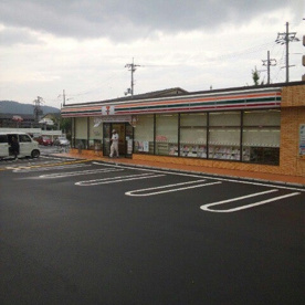 セブンイレブン 京都山科打越町店の画像1