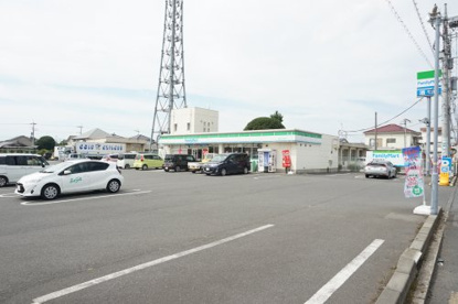 ファミリーマート 国分寺川中子店の画像1