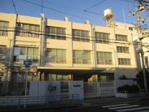 大阪市立加賀屋中学校