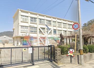 有田市立糸我小学校の画像1