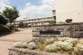 上鶴間小学校の画像