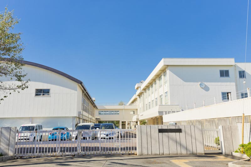 新町中学校の画像