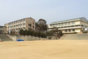 西宮市立上ヶ原中学校の画像
