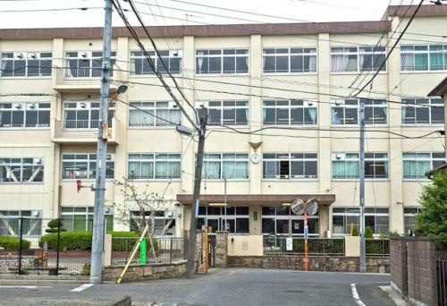 第七中学校の画像