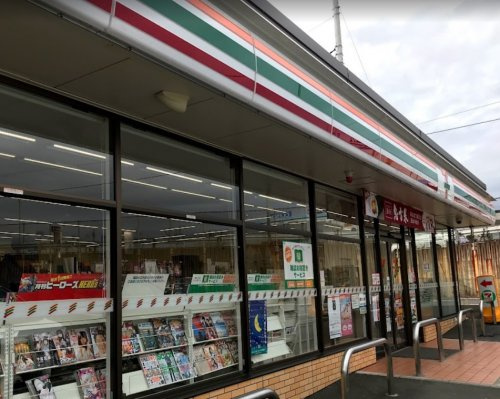 セブンイレブン　厚木愛甲東店の画像