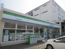 ファミリーマート　厚木長谷店