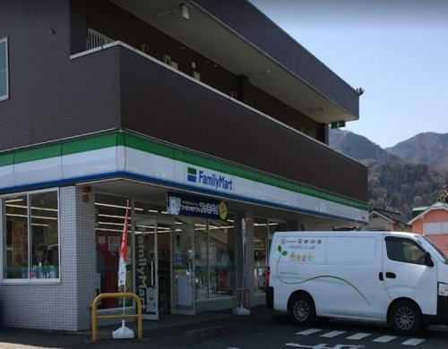 ファミリーマート　愛川田代店の画像