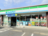 ファミリーマート厚木上依知店