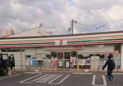セブンイレブン　町田高ヶ坂ニ丁目店の画像1