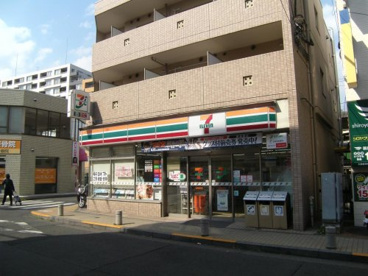 セブンイレブン　町田成瀬駅南口店の画像1