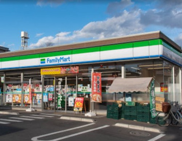ファミリーマート　町田金森店の画像1