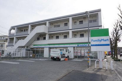 ファミリーマート　町田成瀬が丘店の画像1