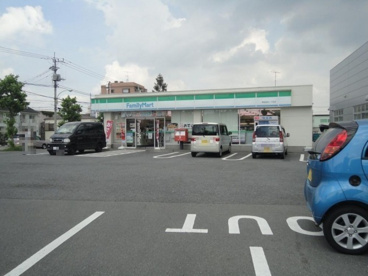 ファミリーマート　町田忠生店の画像1
