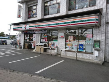 セブンイレブン　八王子東浅川店の画像1