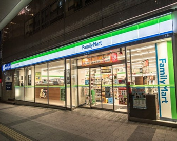 ファミリーマート　ＪＲ八王子駅前店の画像1