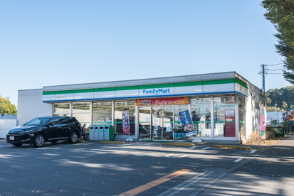 ファミリーマート　八王子西インター店の画像1