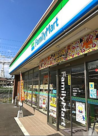 ファミリーマート 富田林甲田一丁目店の画像1