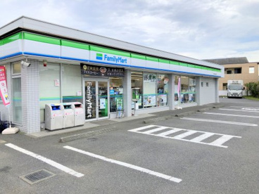 ファミリーマート 海老名運動公園前の画像1