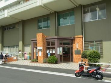 戸山図書館の画像1
