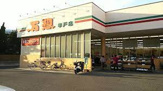 万惣串戸店