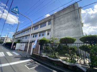 東大阪市立長瀬東小学校の画像1