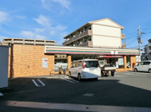 セブンイレブン岸和田小松里店