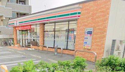 セブンイレブン座間ひばりが丘4丁目店の画像1