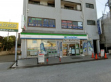 ファミリーマート　久米田駅前店