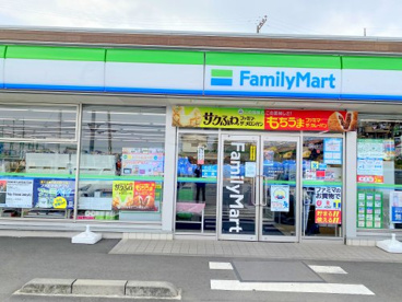 ファミリーマート綾瀬寺尾本町店の画像1