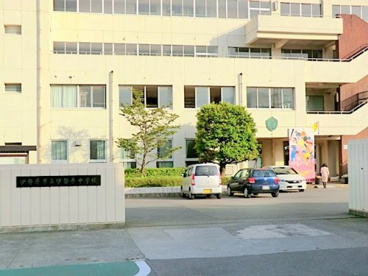 伊勢原中学校の画像1