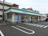 ファミリーマート　岸和田南町店