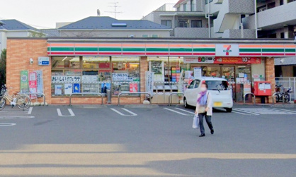 セブンイレブン座間相武台東店の画像1