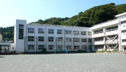 横須賀市立田浦小学校の画像1