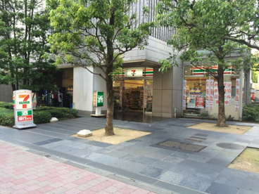 セブンイレブン 十二社店の画像1