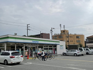 ファミリーマート豊中島江町店の画像2